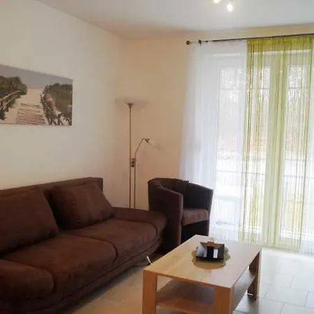 Neptun Im Erdgeschoss - Nahe Dem Rathaus شقة