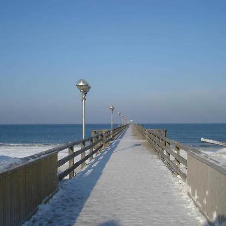 Neptun Im Erdgeschoss - Nahe Dem Rathaus